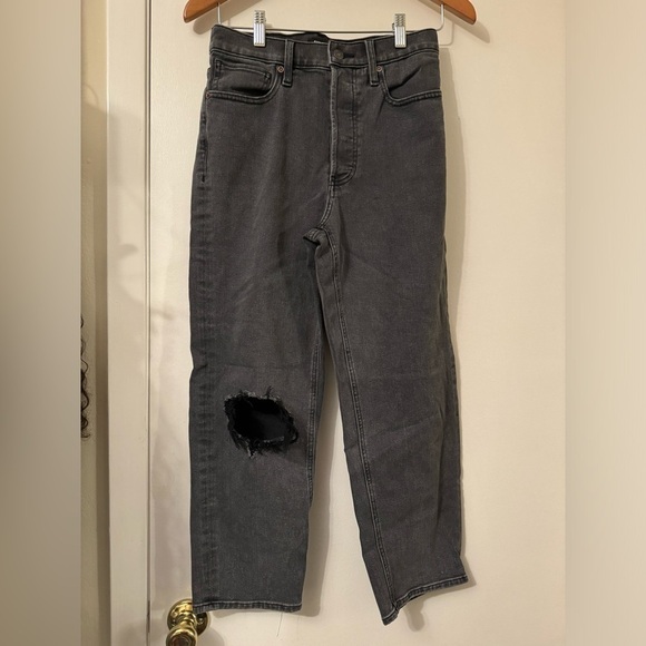 EXPRESS black distressed cropped‎ dad jeans size 4 - Picture 3 of 9